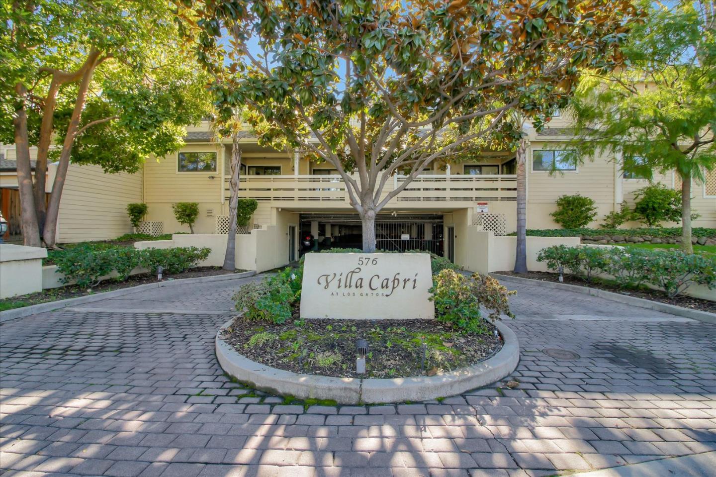 576 W Parr Ave 30, Los Gatos, CA 95032 2 Beds 1 Baths (Sold