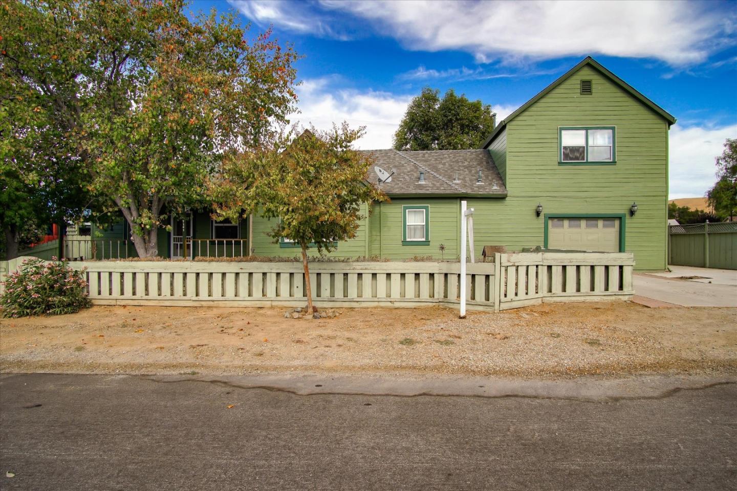 Detail Gallery Image 1 of 1 For 7141 F St, Tres Pinos,  CA 95075 - 3 Beds | 1 Baths