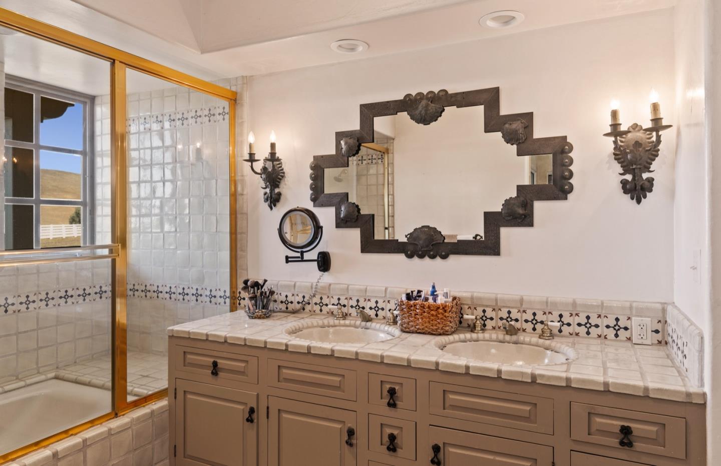 29226 Chualar Canyon Rd, Chualar, CA 93925 4 Beds 3/1 Baths (Active