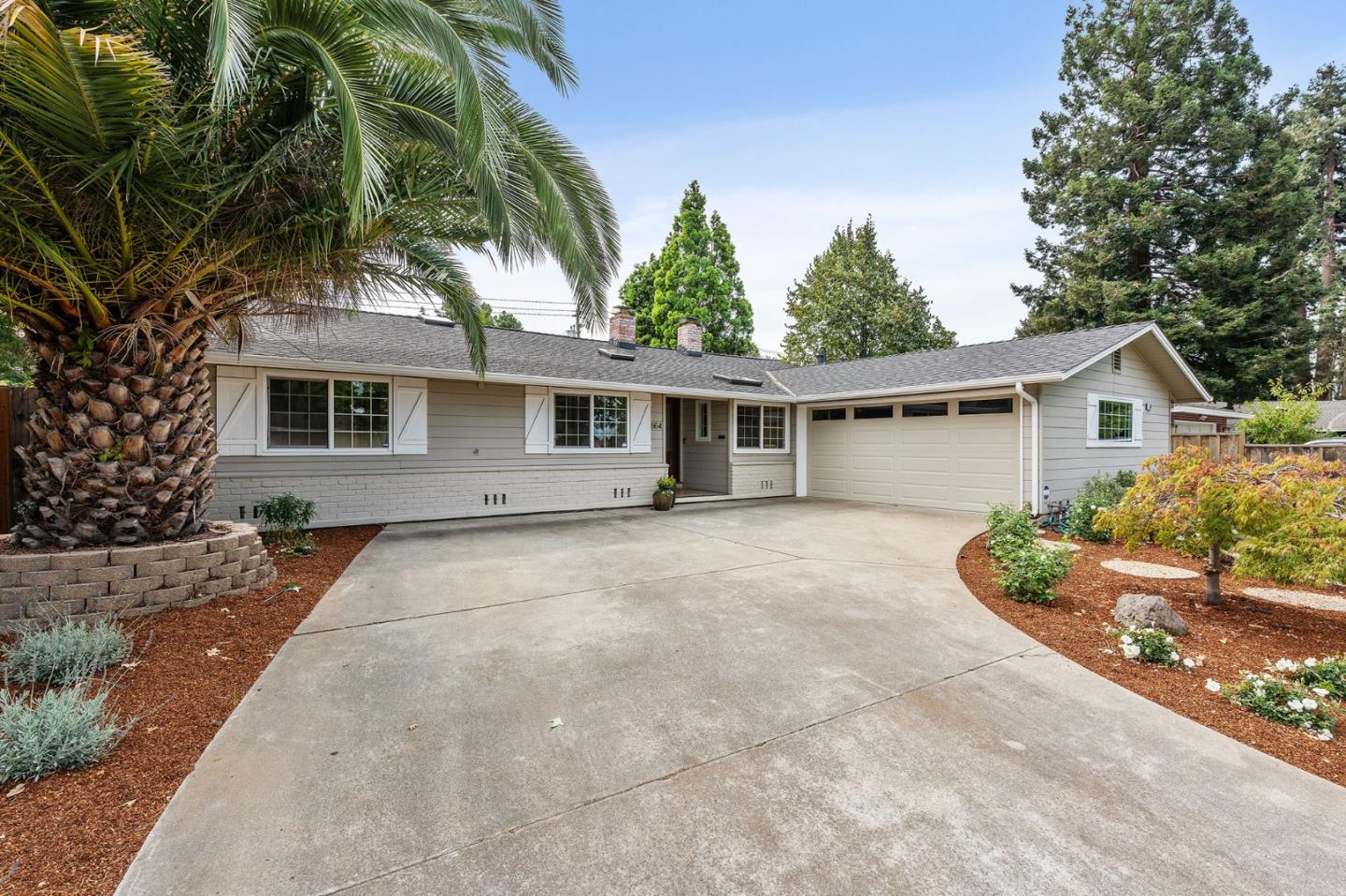 Detail Gallery Image 1 of 1 For 864 Louise Dr, Sunnyvale,  CA 94087 - 4 Beds | 2 Baths
