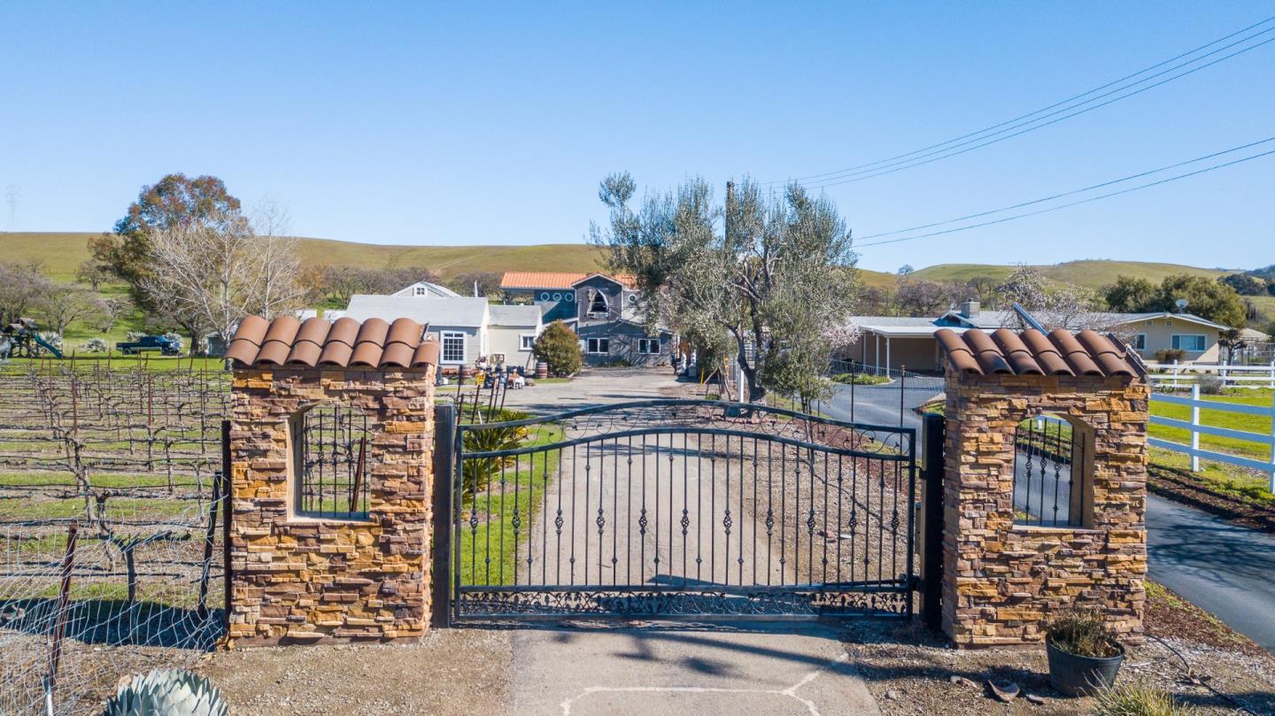 5556 Mines Rd, Livermore, CA 94550 2 Beds 1 Baths (Sold