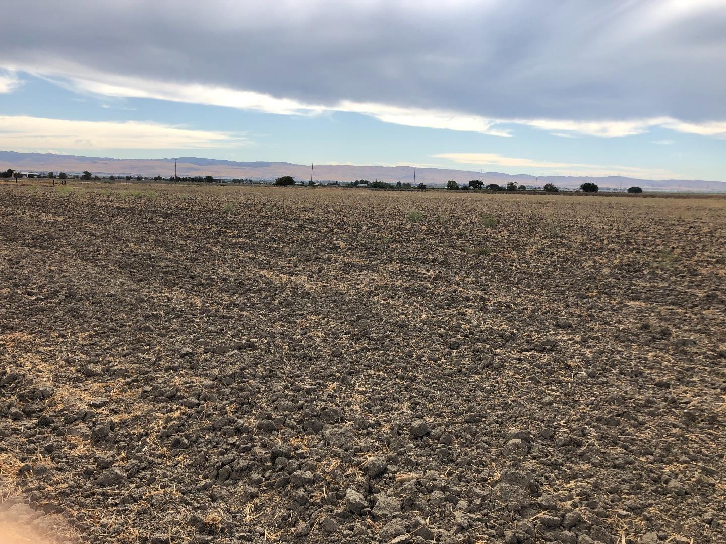0 Naglee, TRACY, California 95304, ,Lots And Land,For Sale,Naglee,40967418