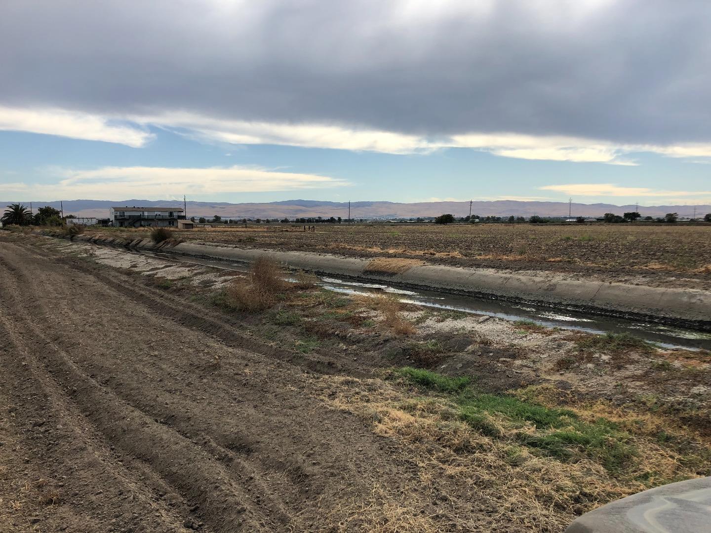 0 Naglee, TRACY, California 95304, ,Lots And Land,For Sale,Naglee,40967418