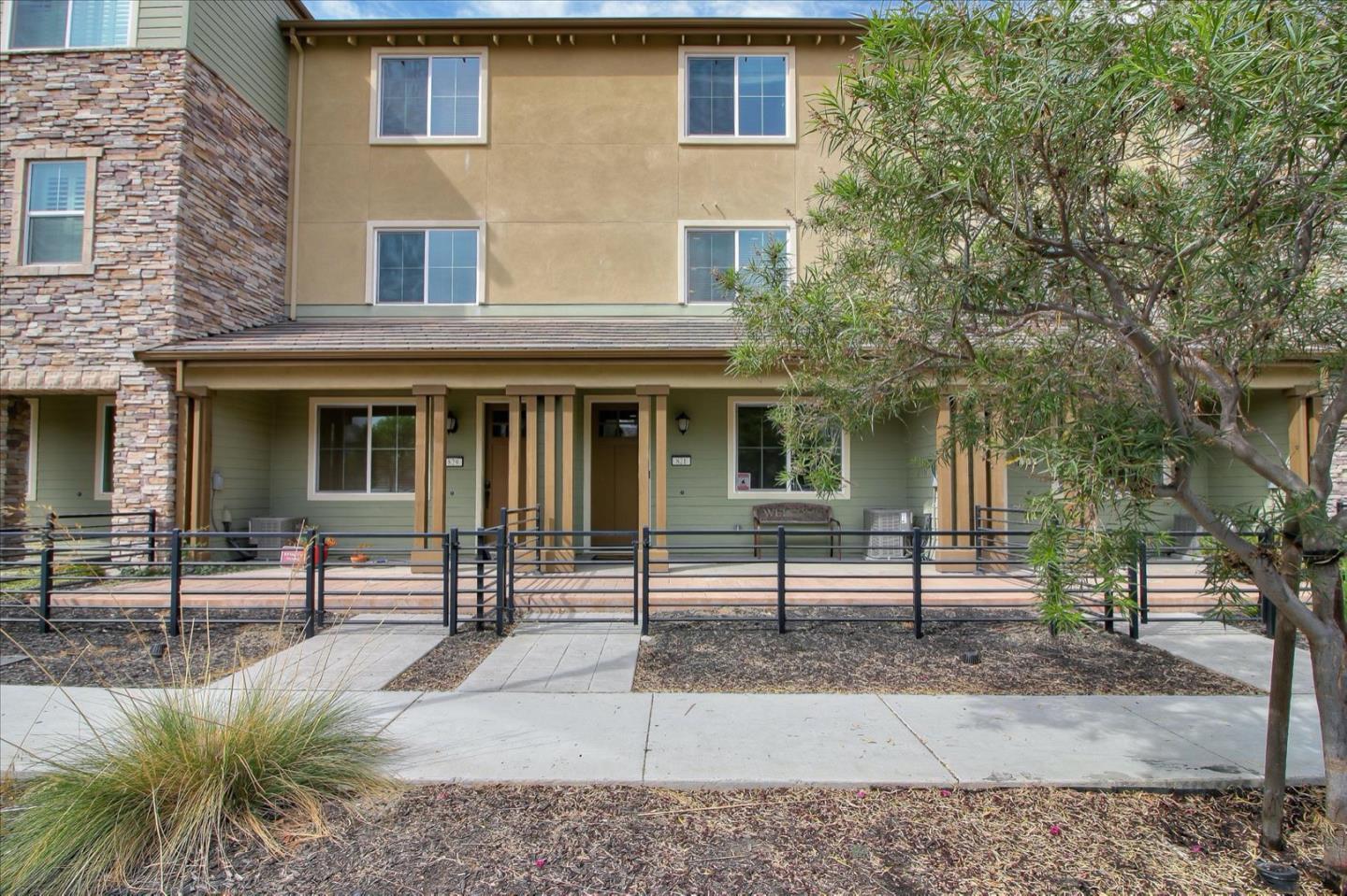 821 Blue Opal Dr, San Jose, CA 95123 3 Beds 3/1 Baths (Sold