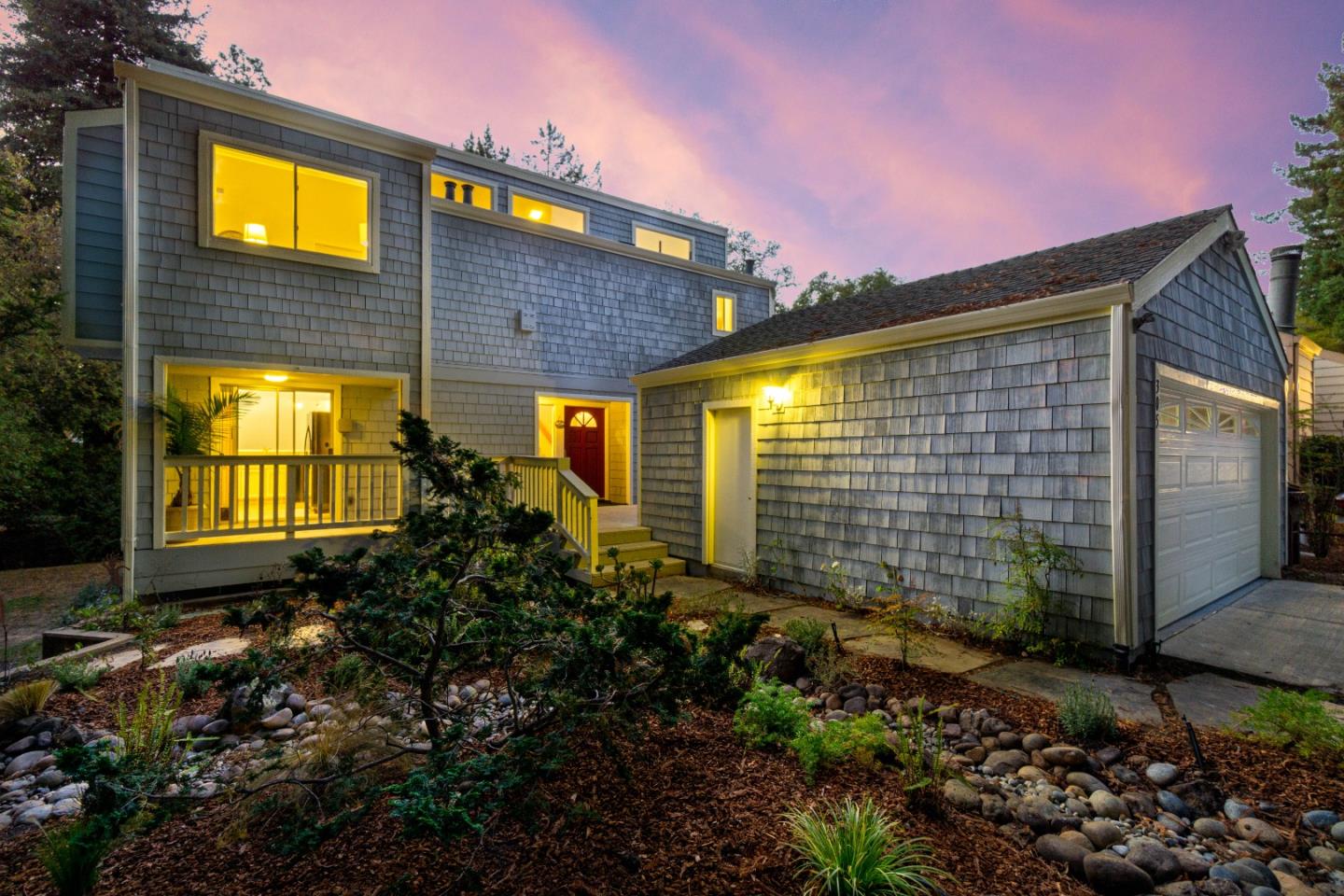 305 Lee St, Santa Cruz, CA 95060 3 Beds 2/1 Baths (Sold