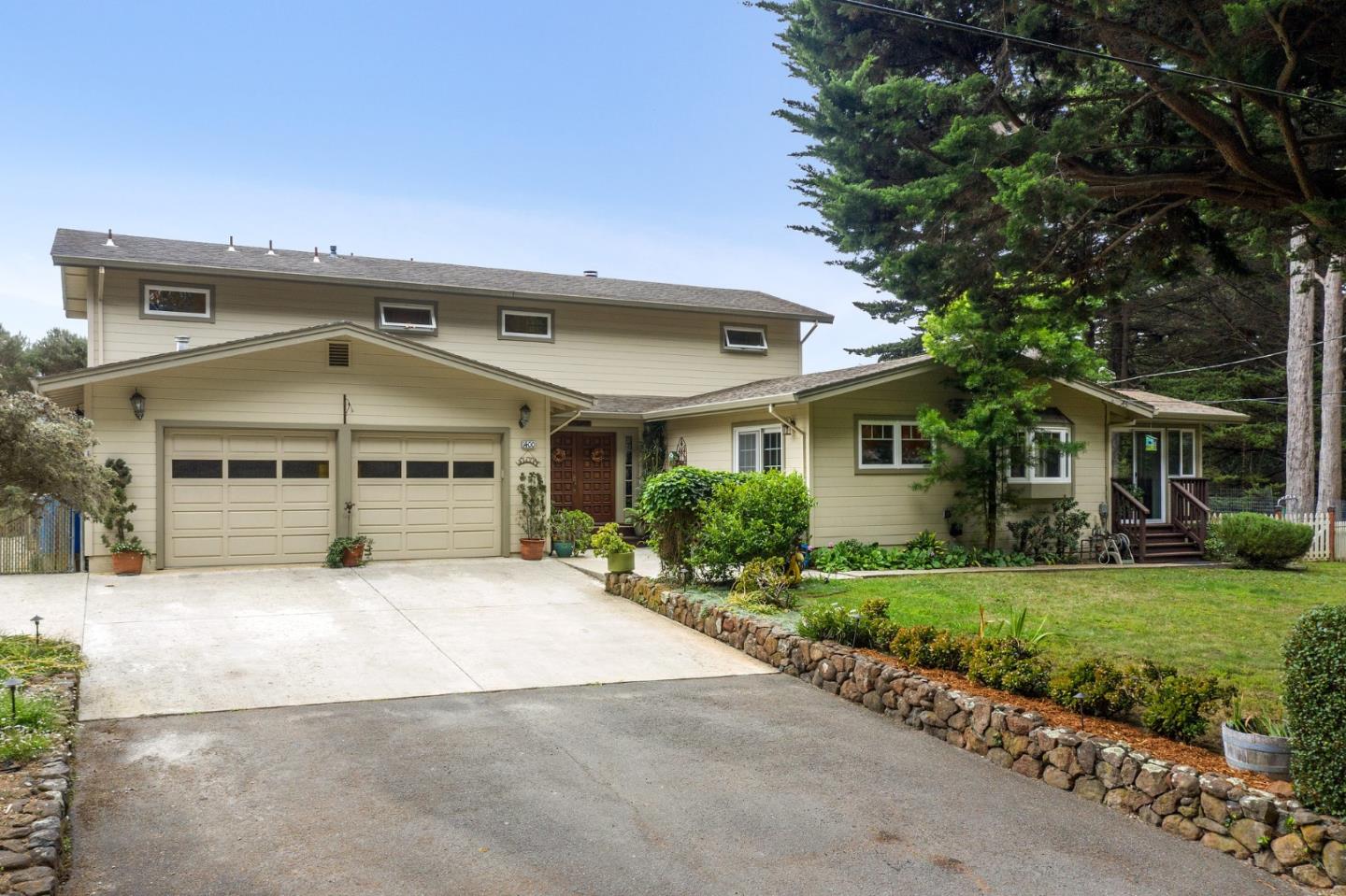 1400 Alamo St, Montara, CA 94037 3 Beds 4 Baths (Sold) ML81815824