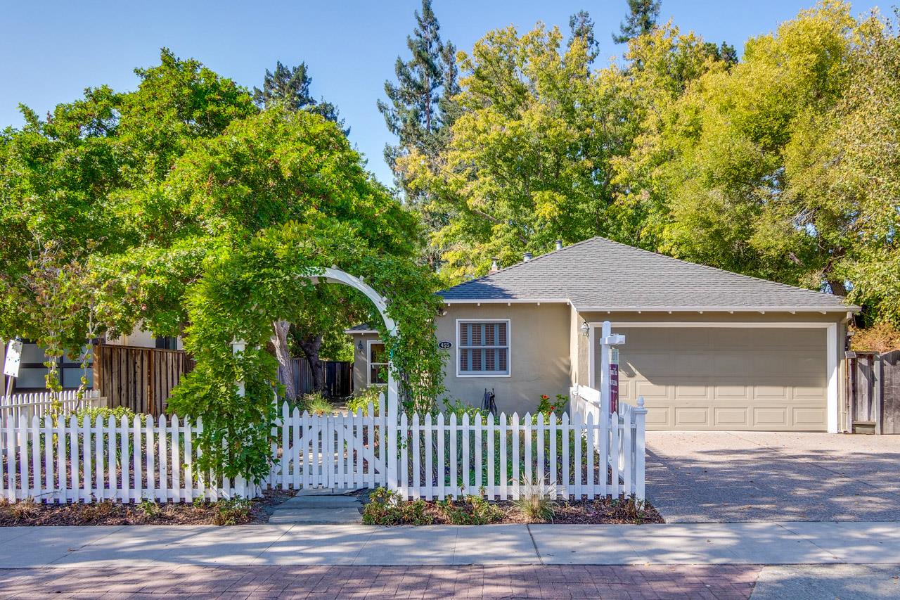 455 Oregon Ave, Palo Alto, CA 94301 3 Beds 2/1 Baths (Sold