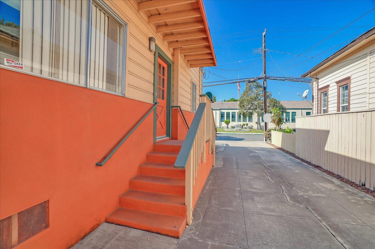 109 Capitol Street, SALINAS, California 93901, ,Comm Industrial For Sale,For Sale,Capitol Street,40961926