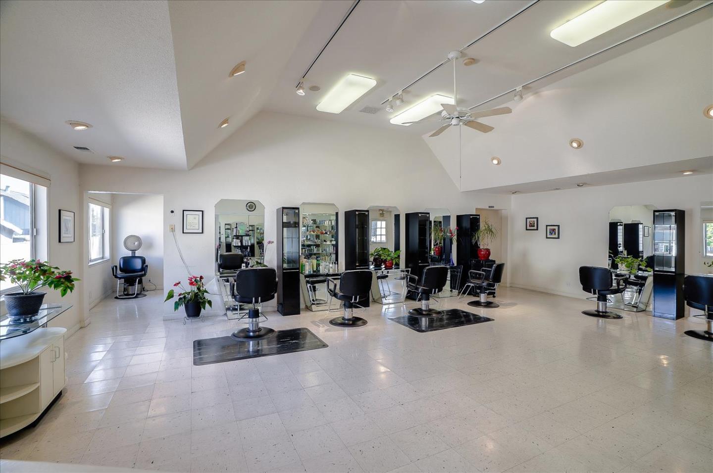 109 Capitol Street, SALINAS, California 93901, ,Comm Industrial For Sale,For Sale,Capitol Street,40961926