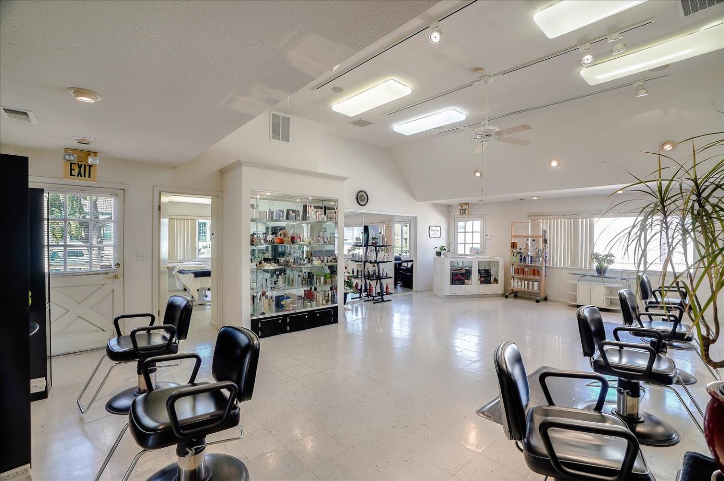 109 Capitol Street, SALINAS, California 93901, ,Comm Industrial For Sale,For Sale,Capitol Street,40961926