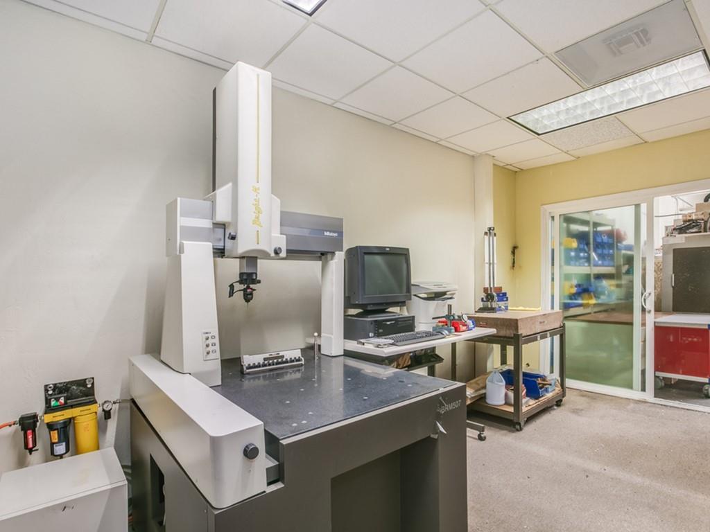 270 Kinney Drive, SAN JOSE, California 95112, ,Comm Industrial For Sale,For Sale,Kinney Drive,40963053