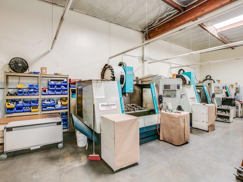 270 Kinney Drive, SAN JOSE, California 95112, ,Comm Industrial For Sale,For Sale,Kinney Drive,40963053