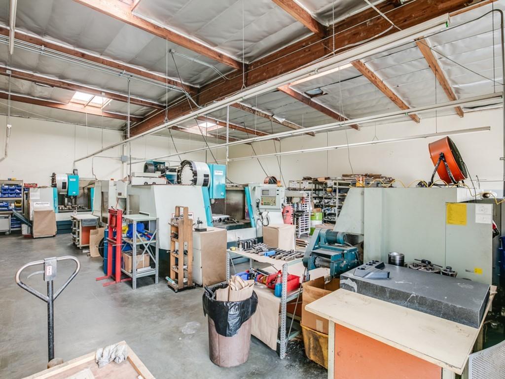 270 Kinney Drive, SAN JOSE, California 95112, ,Comm Industrial For Sale,For Sale,Kinney Drive,40963053