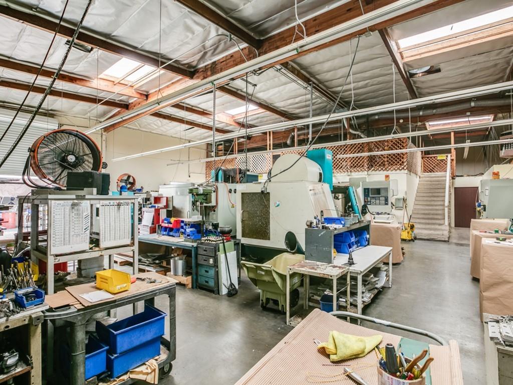 270 Kinney Drive, SAN JOSE, California 95112, ,Comm Industrial For Sale,For Sale,Kinney Drive,40963053