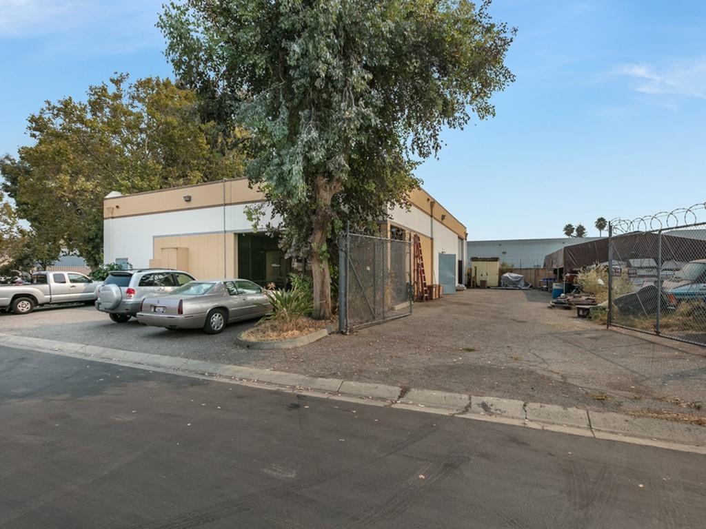 270 Kinney Drive, SAN JOSE, California 95112, ,Comm Industrial For Sale,For Sale,Kinney Drive,40963053