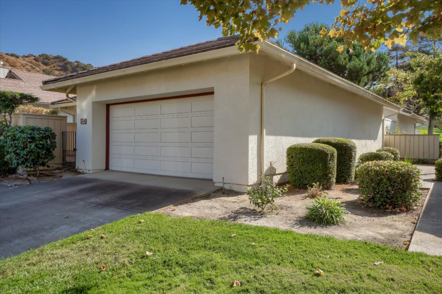 Detail Gallery Image 1 of 1 For 24285 Pheasant Ct, Salinas,  CA 93908 - 3 Beds | 2 Baths