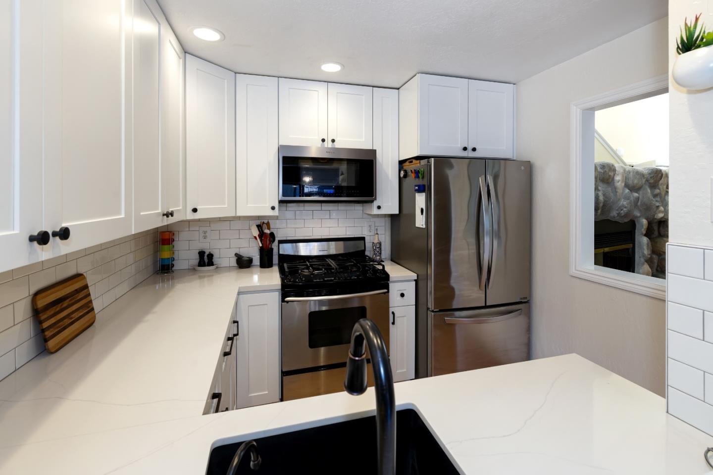 Detail Gallery Image 1 of 1 For 3013 Arlington Dr, Aptos,  CA 95003 - 2 Beds | 2 Baths