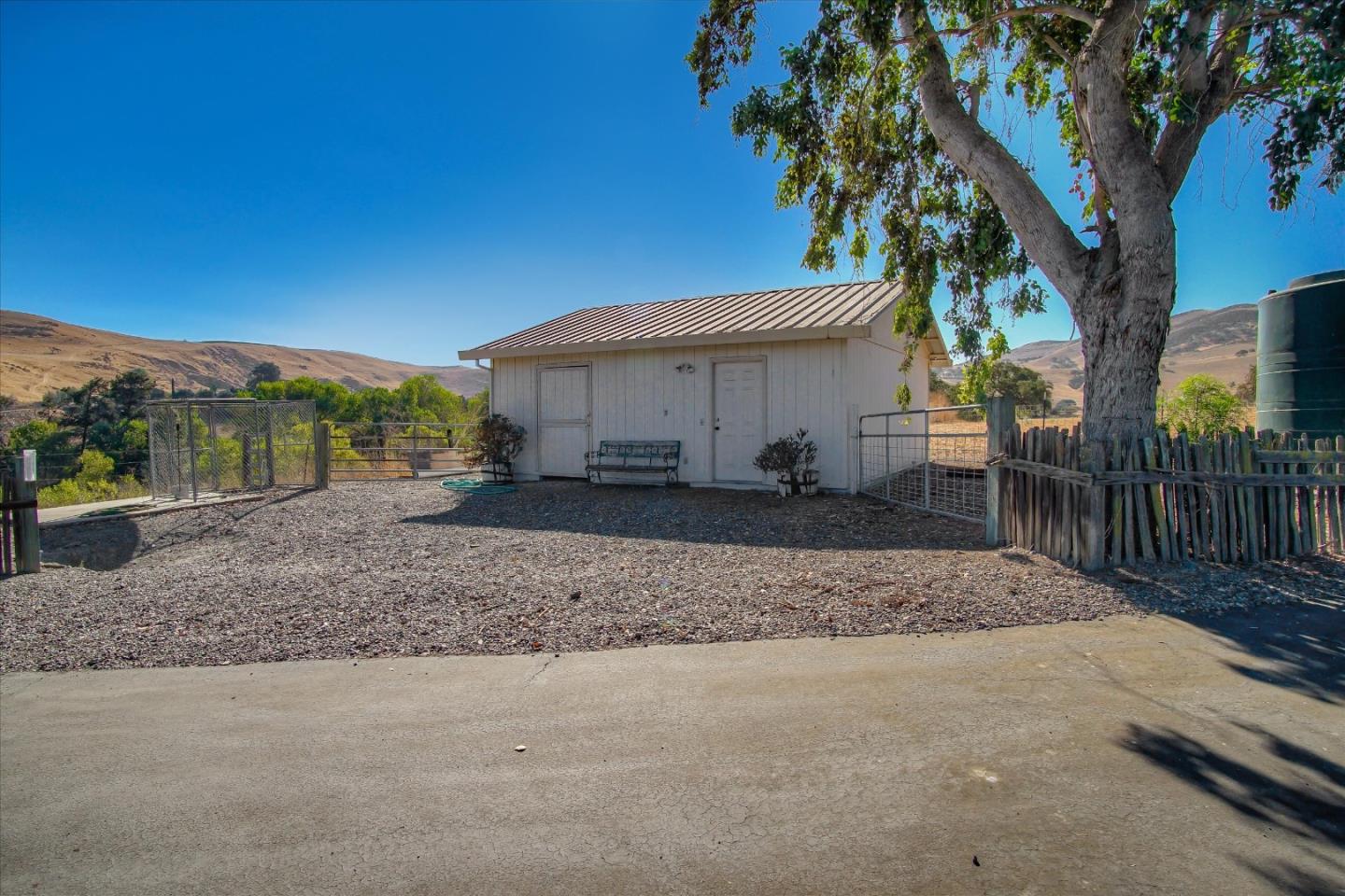 9581 Airline Hwy, Tres Pinos, CA 95075 3 Beds 3 Baths (Active