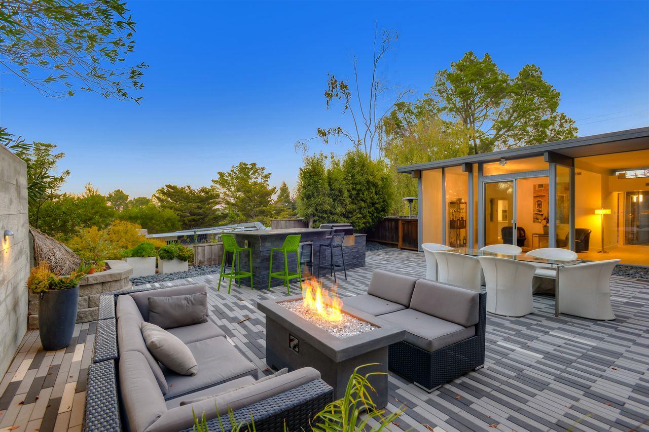 Detail Gallery Image 1 of 1 For 1536 Brandywine Rd, San Mateo,  CA 94402 - 4 Beds | 2 Baths