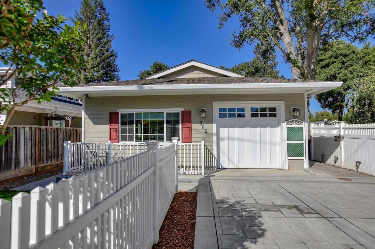 Detail Gallery Image 1 of 1 For 965 Loraine Ave, Los Altos,  CA 94024 - 3 Beds | 2/1 Baths