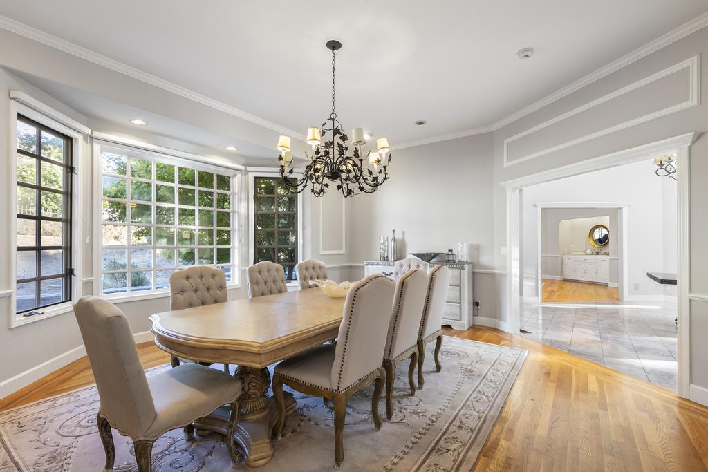 21518 Saratoga Heights Dr, Saratoga, CA 95070 - 5 Beds | 4 ...