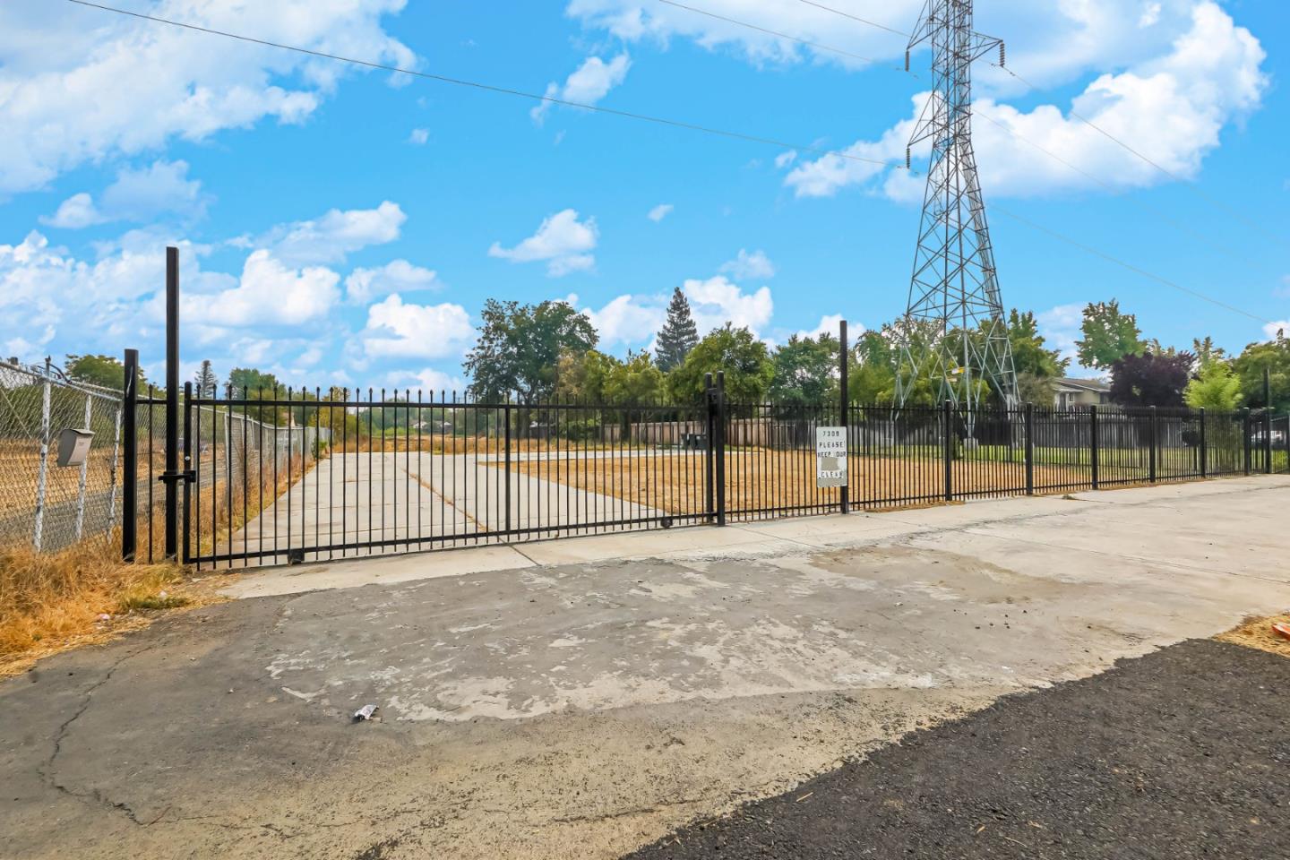7309 POWER INN Road, SACRAMENTO, California 95828, ,Lots And Land,For Sale,POWER INN Road,40961931