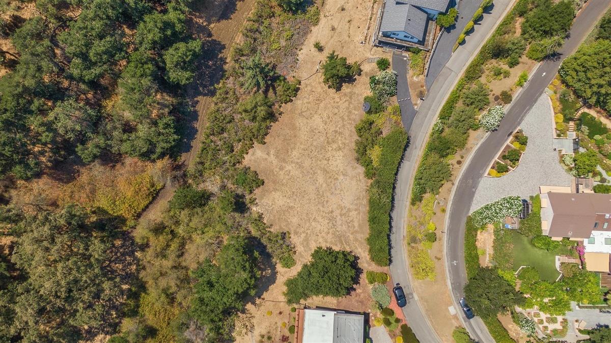 0 Altamont Cl, LOS ALTOS HILLS, California 94022, ,Lots And Land,For Sale,Altamont Cl,40962120
