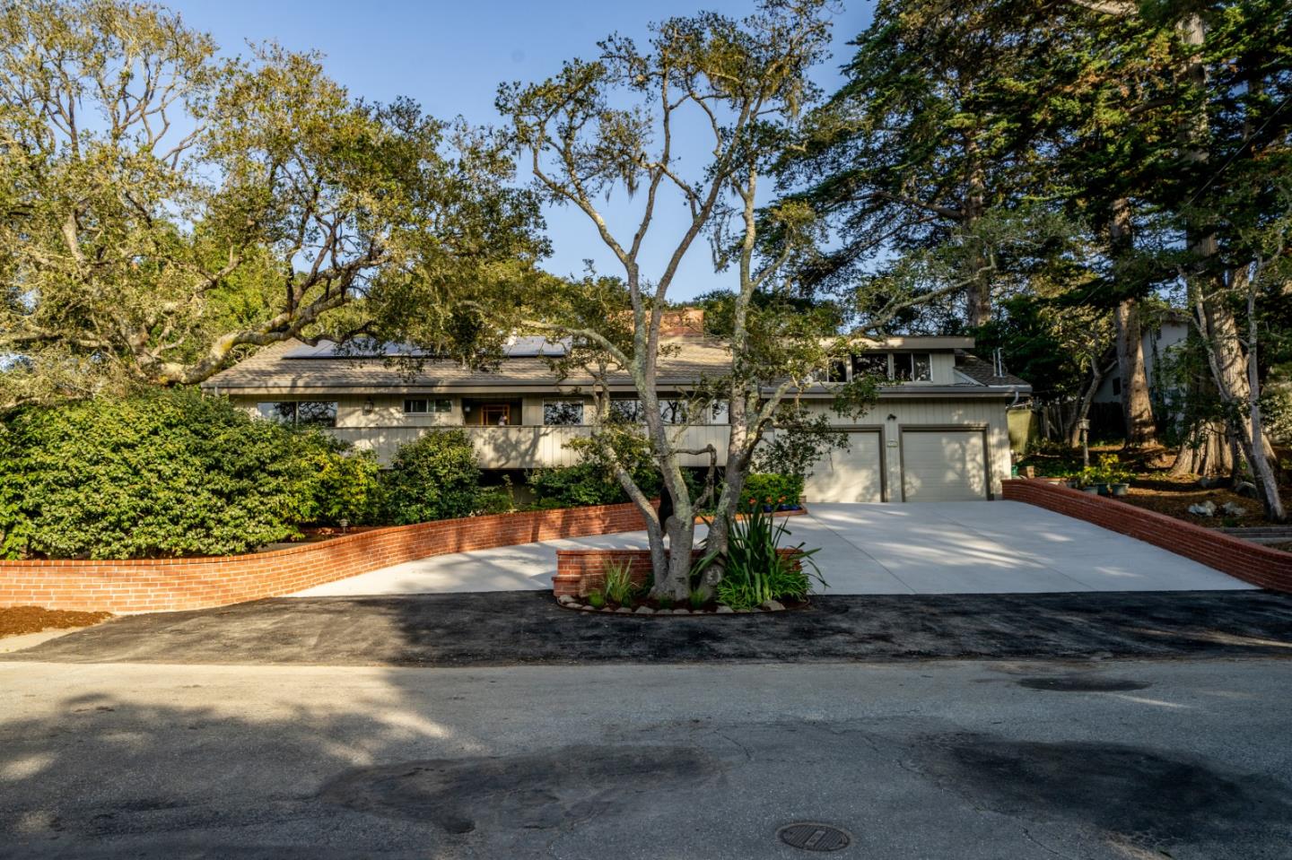 25365 Hatton Rd, Carmel, CA 93923 4 Beds 3/1 Baths (Sold