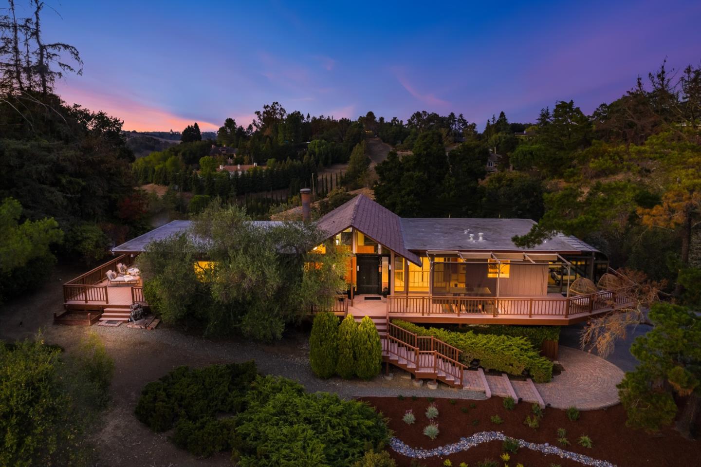 27821 Baker Ln, Los Altos Hills, CA 94022 4 Beds 2/1 Baths (Sold