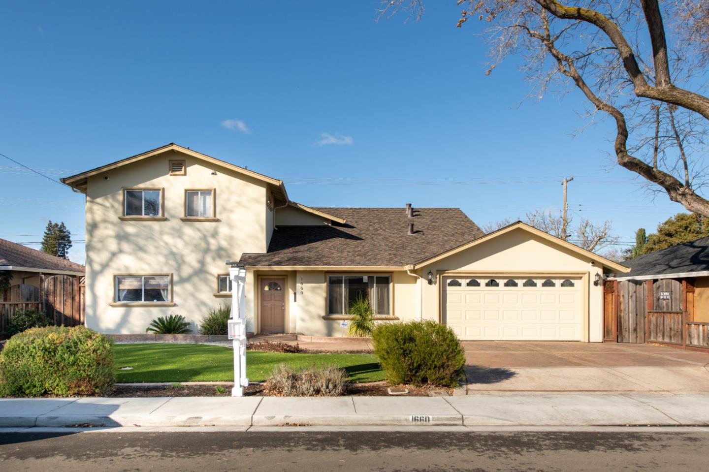 Detail Gallery Image 1 of 1 For 1660 Graham Ln, Santa Clara,  CA 95050 - 4 Beds | 2 Baths