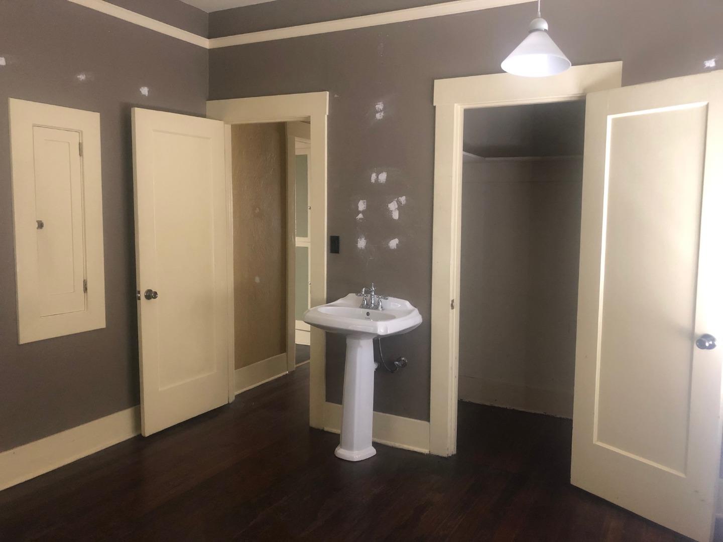 1108 Mission Street, SANTA CRUZ, California 95060, ,Comm Industrial For Sale,For Sale,Mission Street,40962390