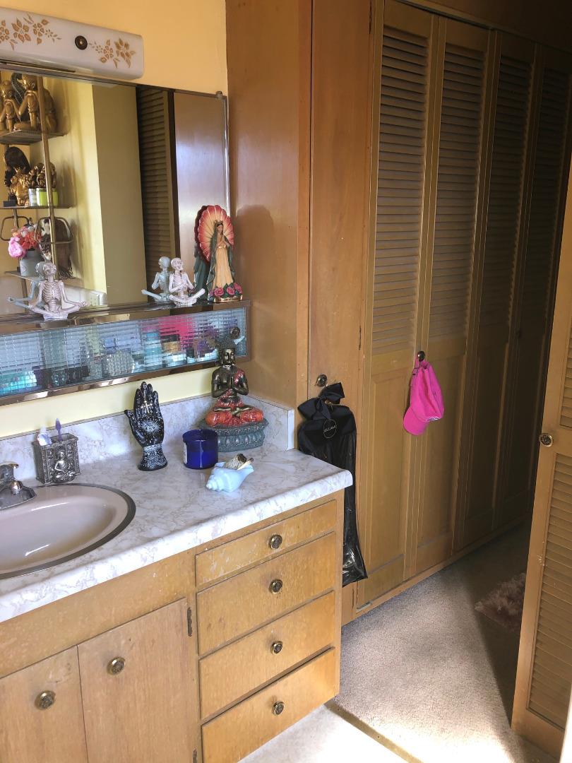 1102 Abbott Street, SALINAS, California 93901, ,Comm Industrial For Sale,For Sale,Abbott Street,40963472