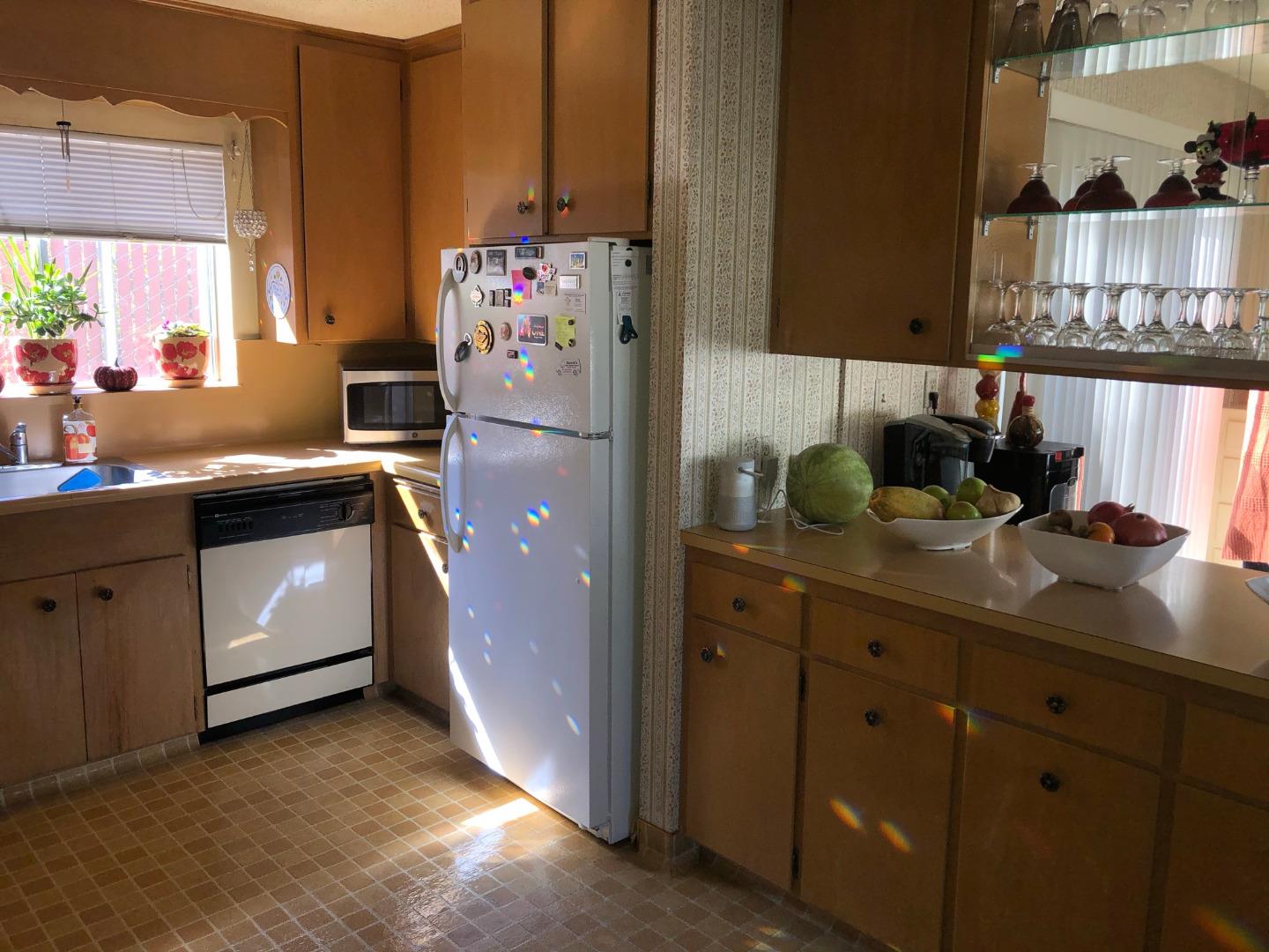 1102 Abbott Street, SALINAS, California 93901, ,Comm Industrial For Sale,For Sale,Abbott Street,40963472