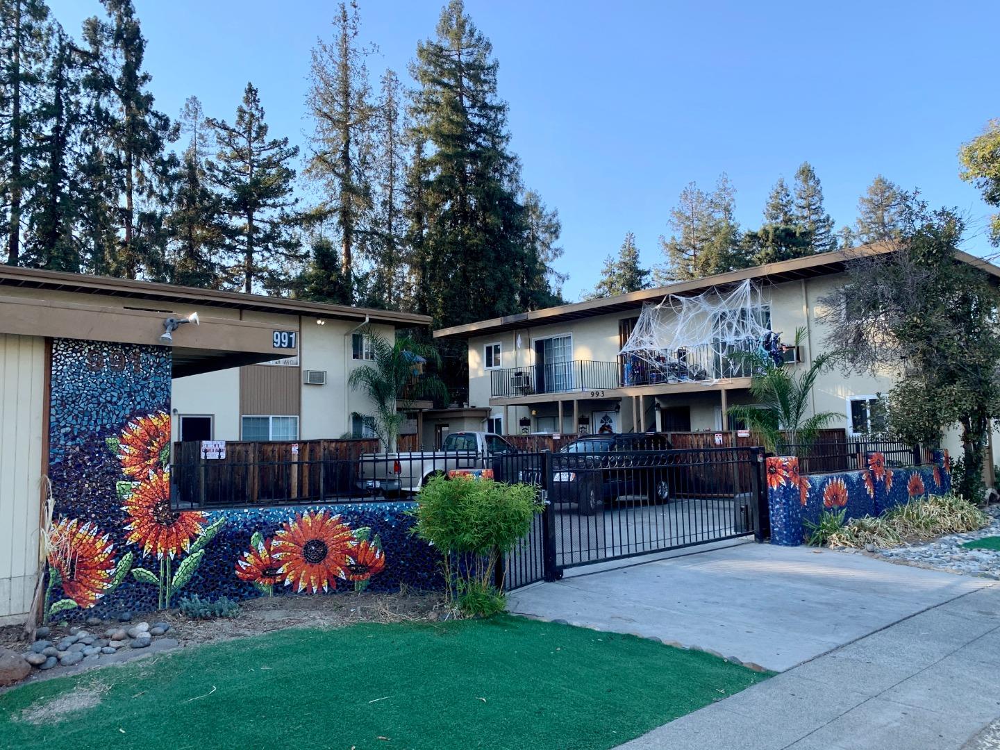 991 Ravenscourt Avenue, CAMPBELL, California 95008, ,Comm Ri Multi-units 5+,For Sale,Ravenscourt Avenue,ML81818258