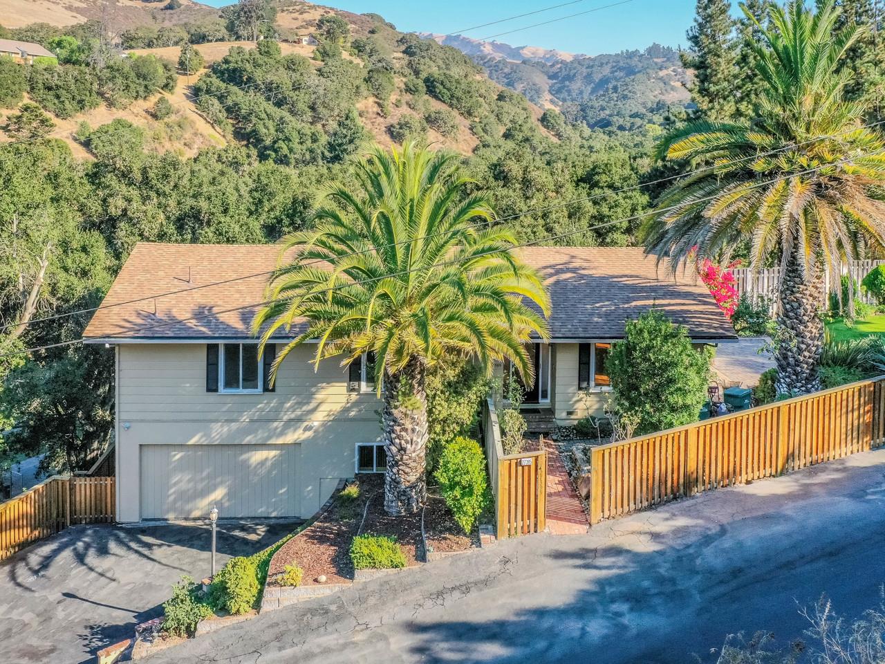 27395 Vista Del Toro Pl, Salinas, CA 93908 3 Beds 2 Baths (Sold