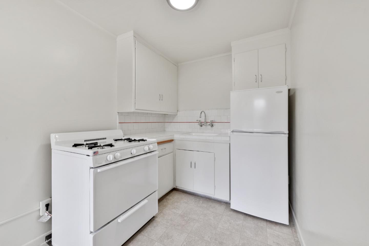 1328 El Camino Real, BURLINGAME, California 94010, ,Comm Ri Multi-units 5+,For Sale,El Camino Real,ML81818709