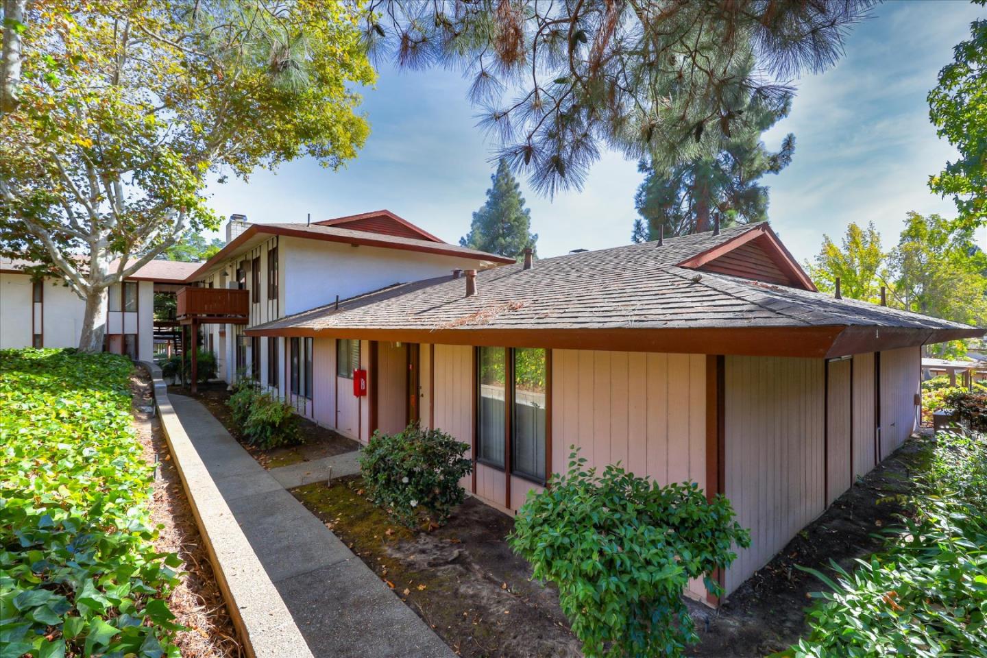 135 Shadow Mountain Court, PLEASANT HILL, California 94523, ,Comm Ri Multi-units 5+,For Sale,Shadow Mountain Court,ML81818937