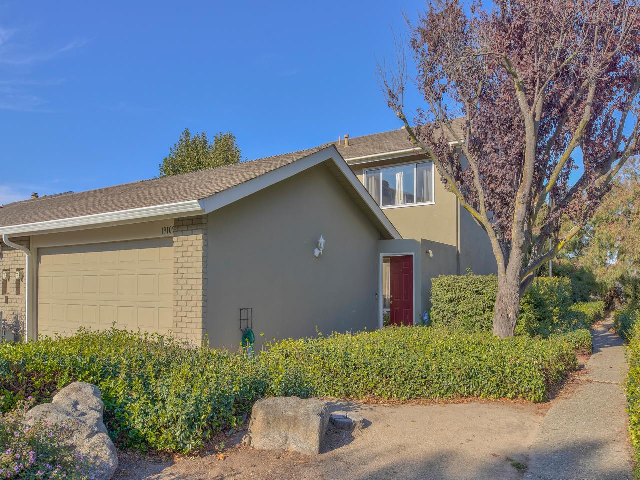 19109 Creekside Pl, Salinas, CA 93908 4 Beds 3 Baths (Sold