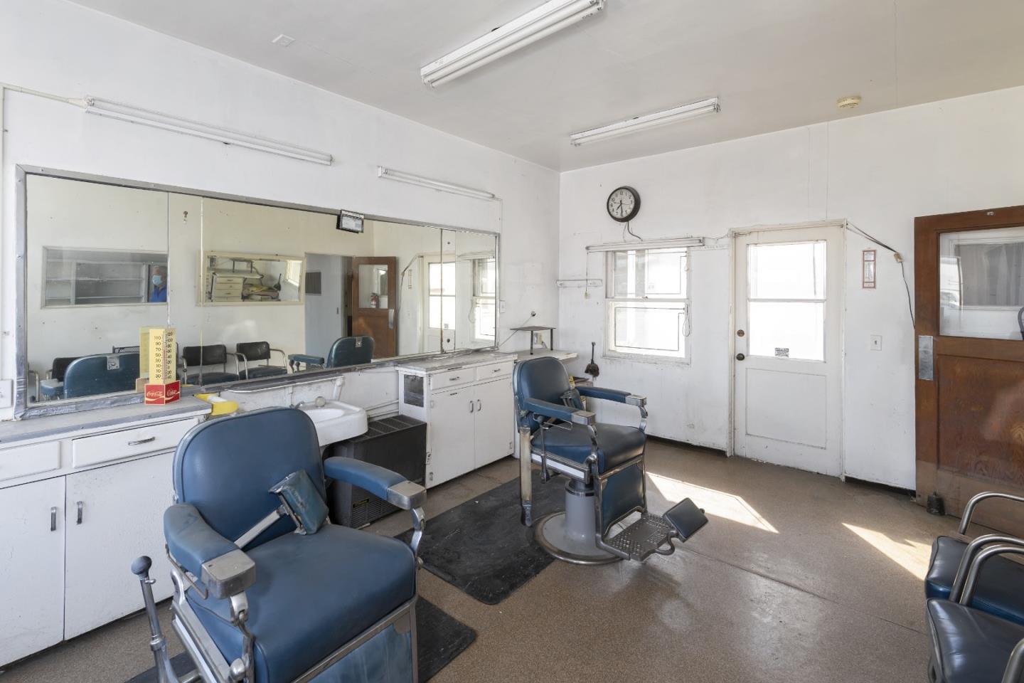 14 & 16 Porter Drive, ROYAL OAKS, California 95076, ,Comm Industrial For Sale,For Sale,Porter Drive,40961999