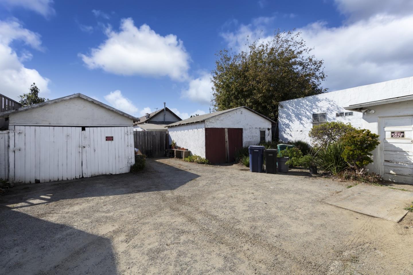 14 & 16 Porter Drive, ROYAL OAKS, California 95076, ,Comm Industrial For Sale,For Sale,Porter Drive,40961999