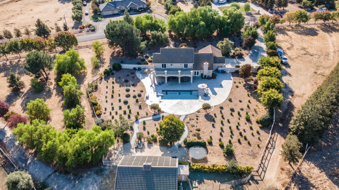 5625 Diablo Hills Rd, Tres Pinos, CA 95075 4 Beds 2/1 Baths (Sold