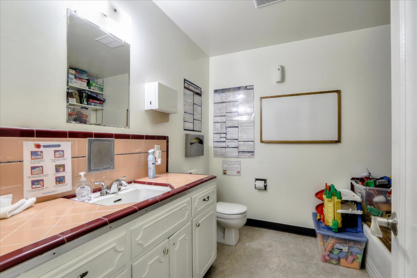 2555 Moorpark Avenue, SAN JOSE, California 95128, ,Comm Industrial For Sale,For Sale,Moorpark Avenue,40962222