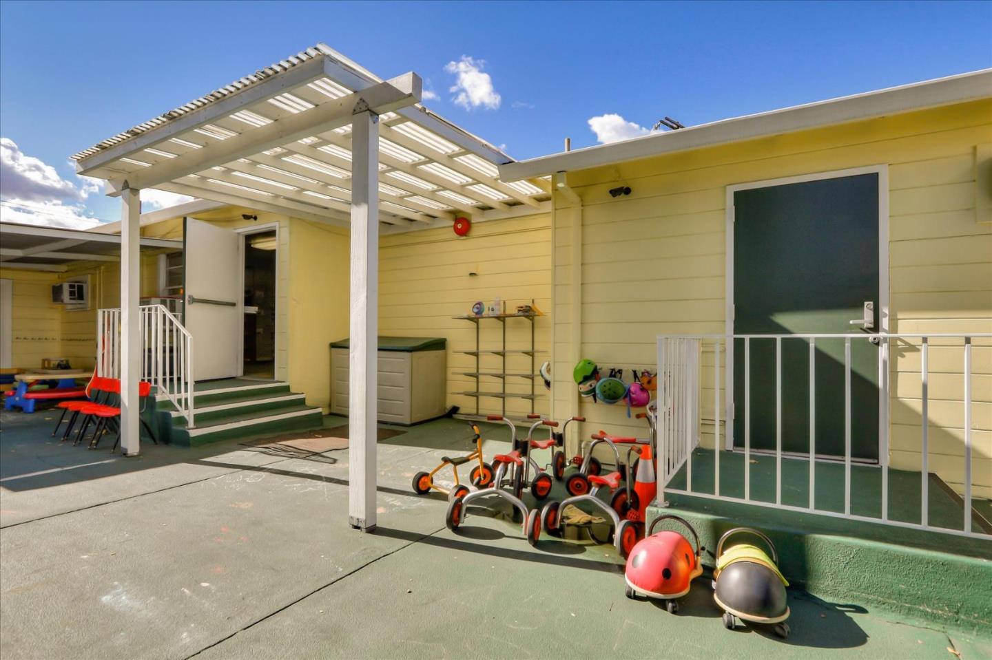 2555 Moorpark Avenue, SAN JOSE, California 95128, ,Comm Industrial For Sale,For Sale,Moorpark Avenue,40962222