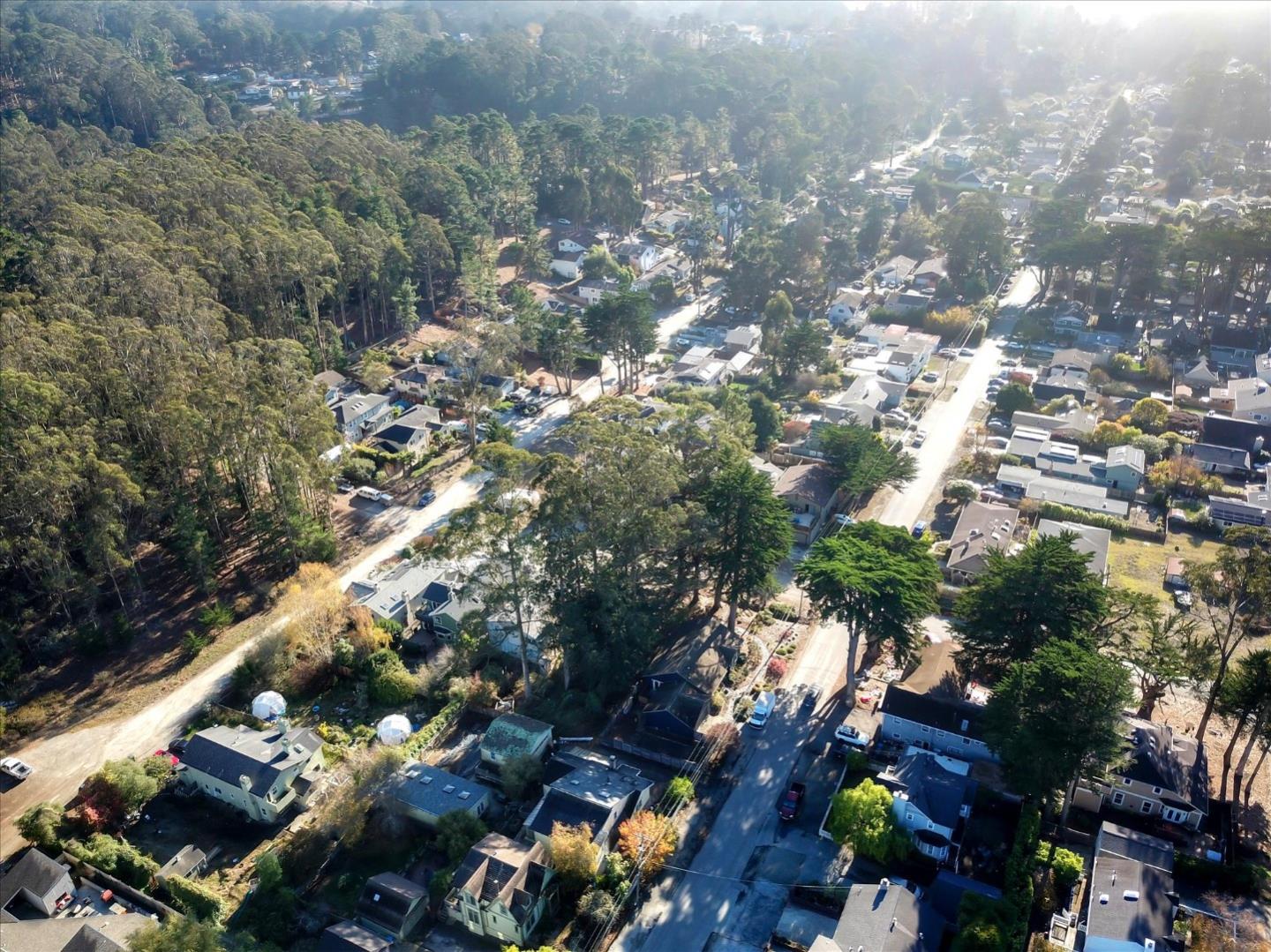 825 Edison Street, MONTARA, California 94037, ,Lots And Land,For Sale,Edison Street,40964181