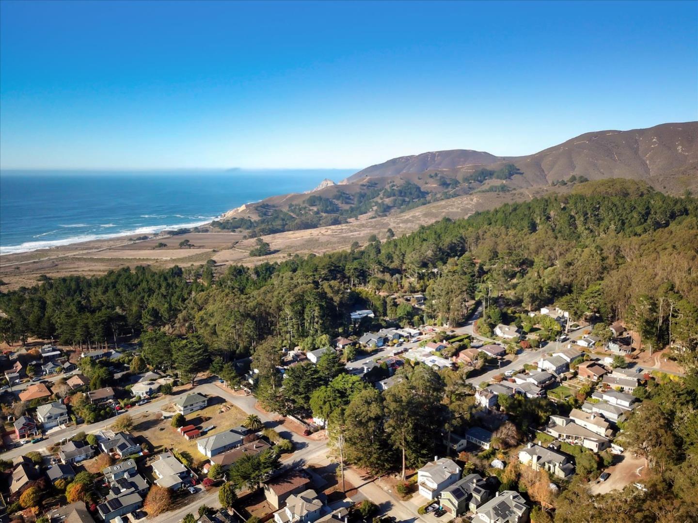 825 Edison Street, MONTARA, California 94037, ,Lots And Land,For Sale,Edison Street,40964181