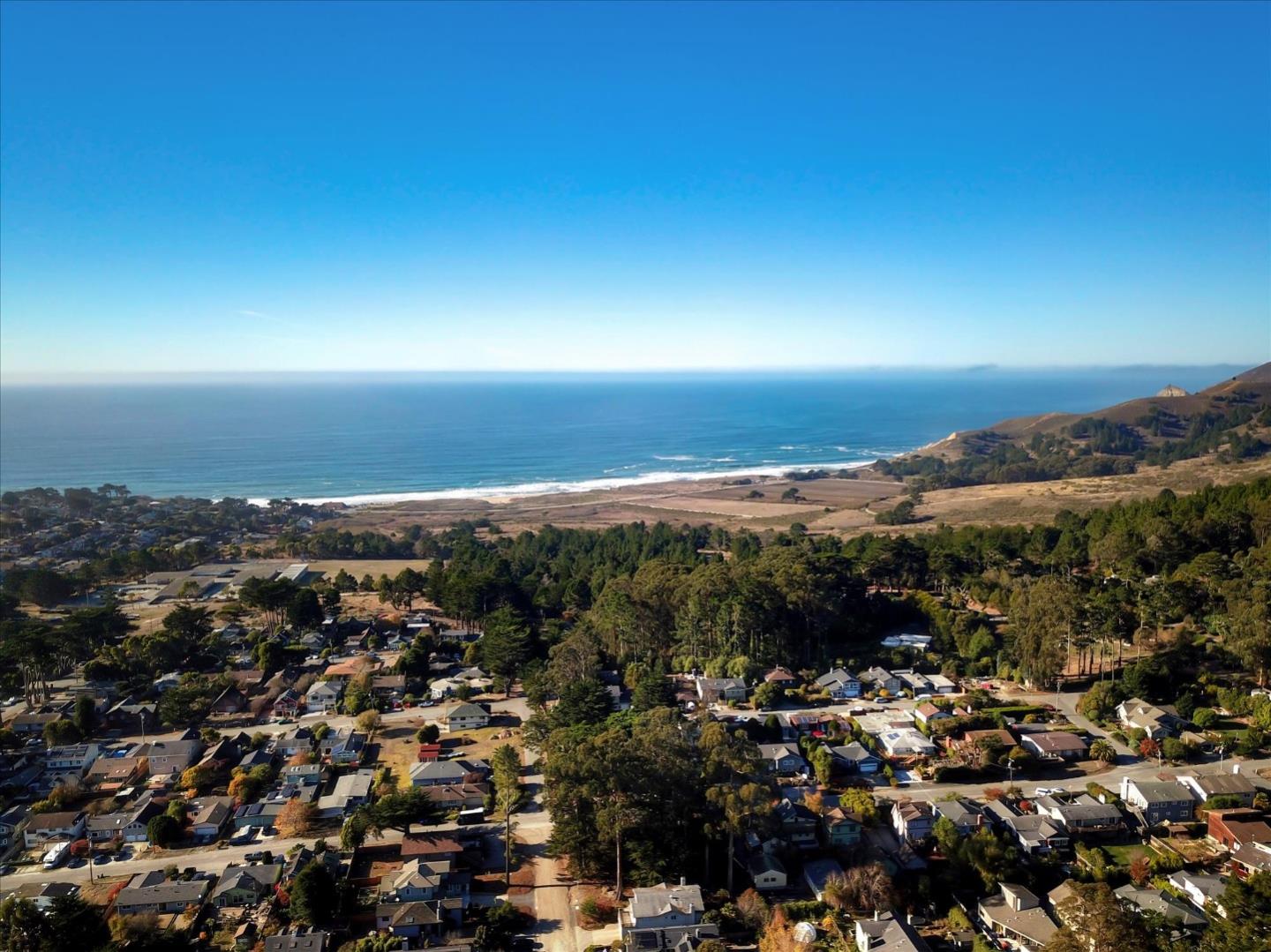 825 Edison Street, MONTARA, California 94037, ,Lots And Land,For Sale,Edison Street,40964181
