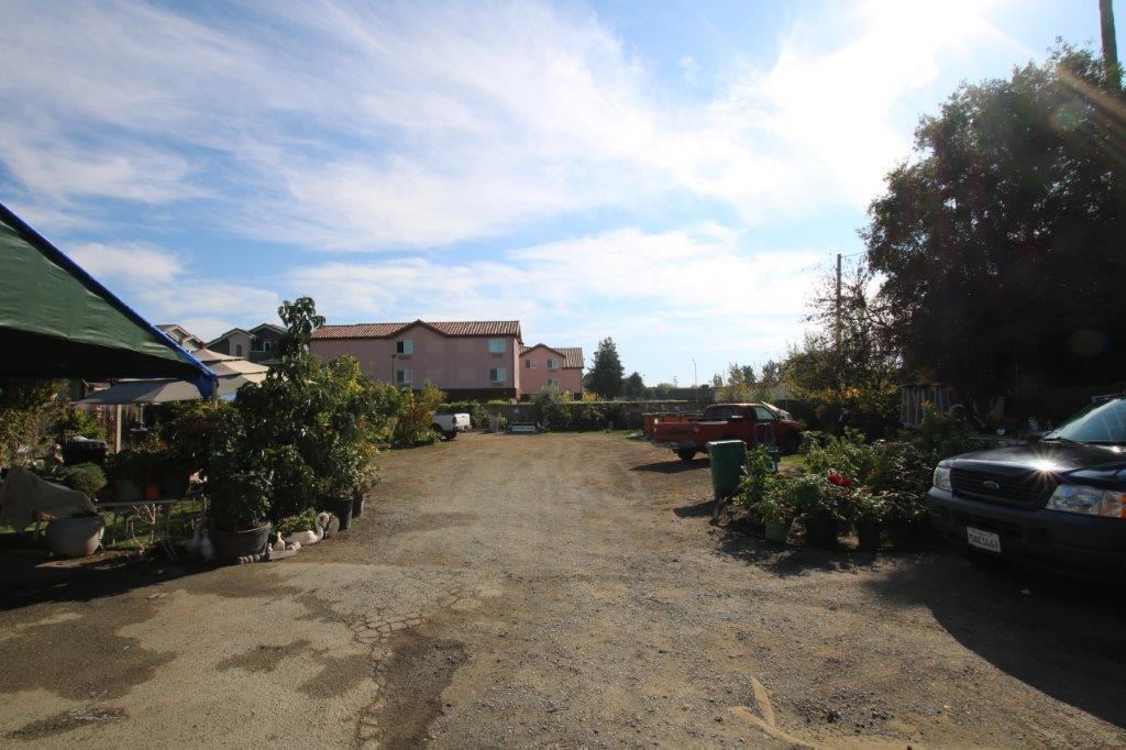 806 Sunset Boulevard, HAYWARD, California 94541, ,Comm Ri Multi-units 5+,For Sale,Sunset Boulevard,ML81820137