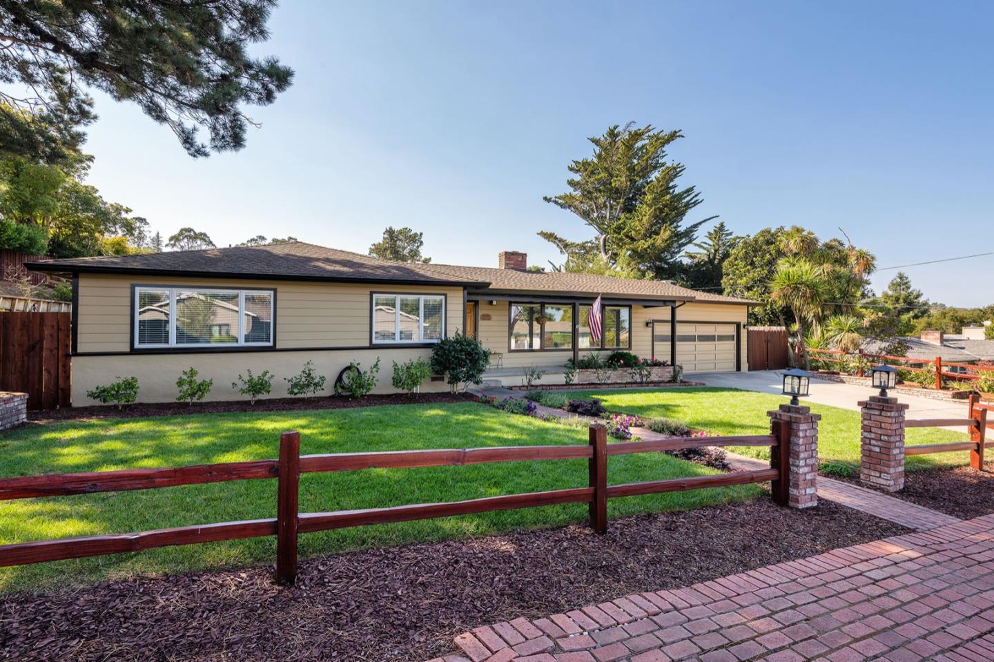 Detail Gallery Image 1 of 1 For 2072 Kings Ln, San Mateo,  CA 94402 - 3 Beds | 2/1 Baths
