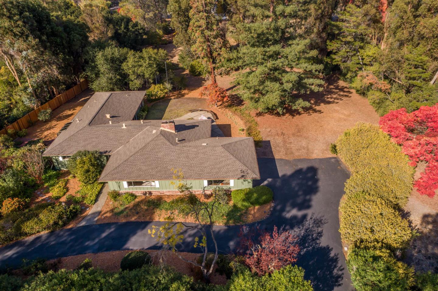 26455 St Francis Rd, Los Altos Hills, CA 94022 5 Beds 3 Baths (Sold