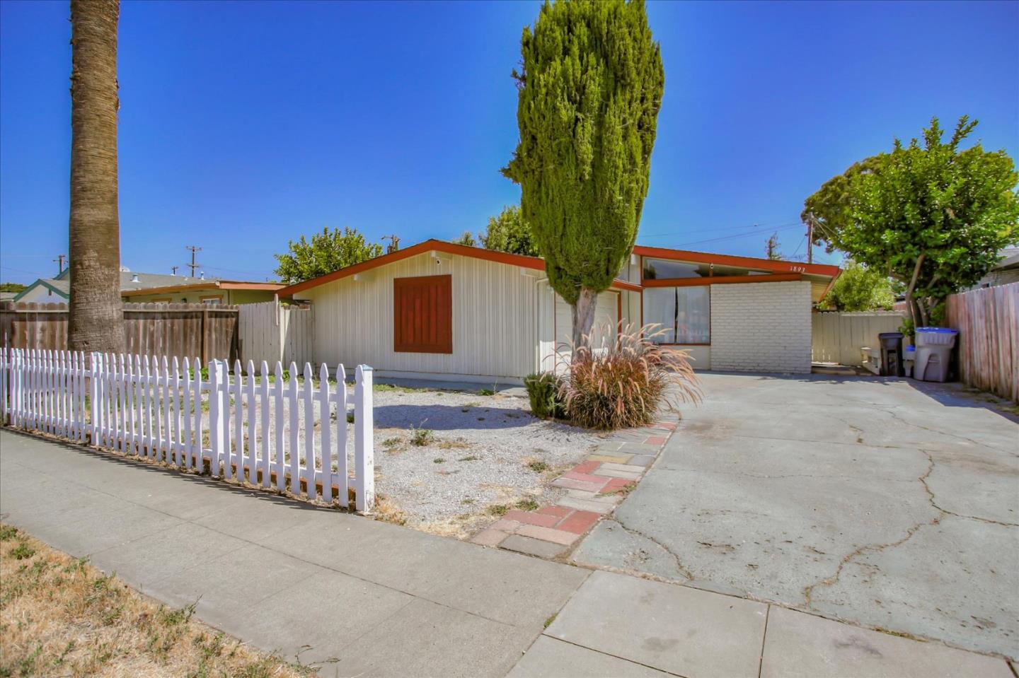 1893 La Porte Ave, San Jose, CA 95122 3 Beds 2 Baths (Sold